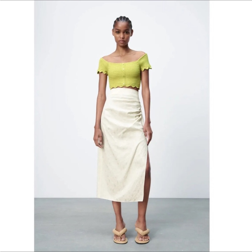 NWT zara jacquard Rushed midi skirt cream